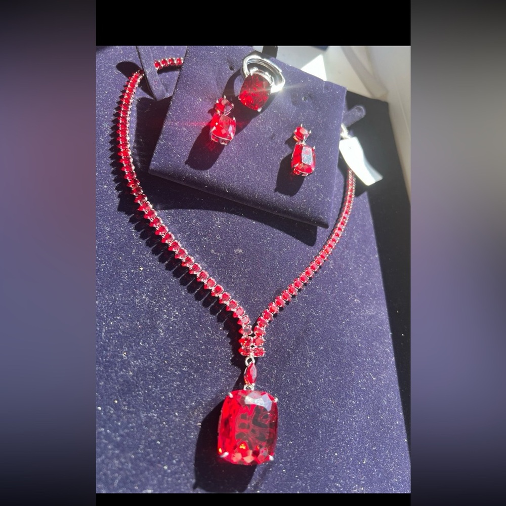 Gorgeous Swarovski Elements Ruby Shade Necklace 5… - image 6